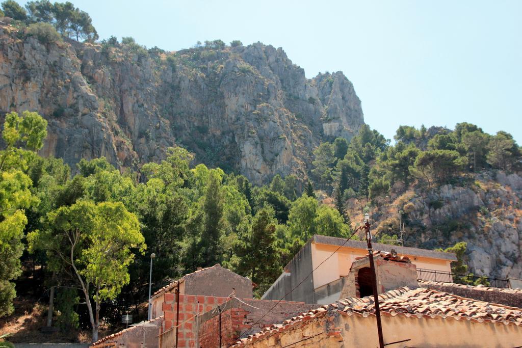 Bed and Breakfast La Casa Del Geko Cefalù Zewnętrze zdjęcie