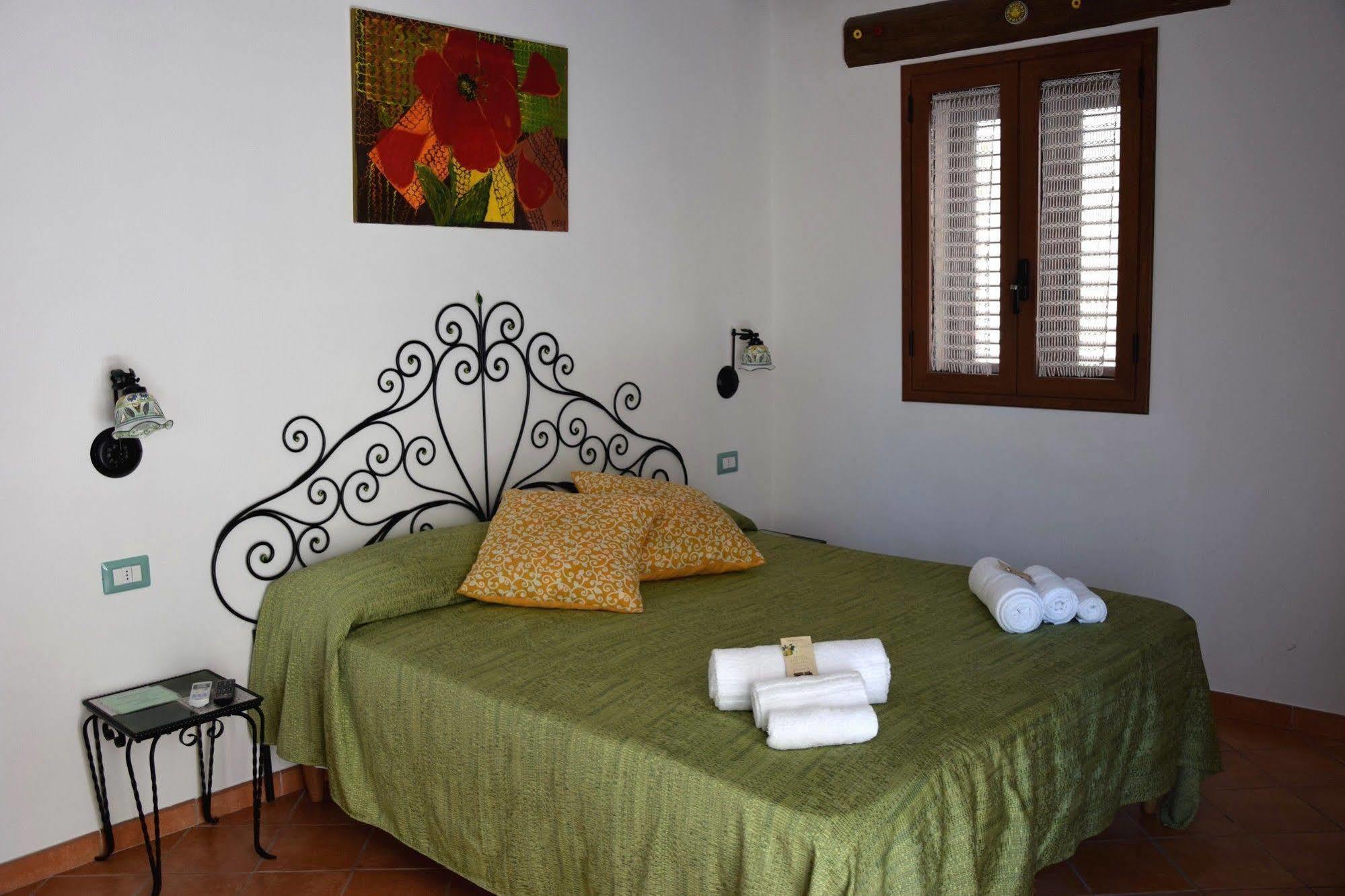 Bed and Breakfast La Casa Del Geko Cefalù Zewnętrze zdjęcie