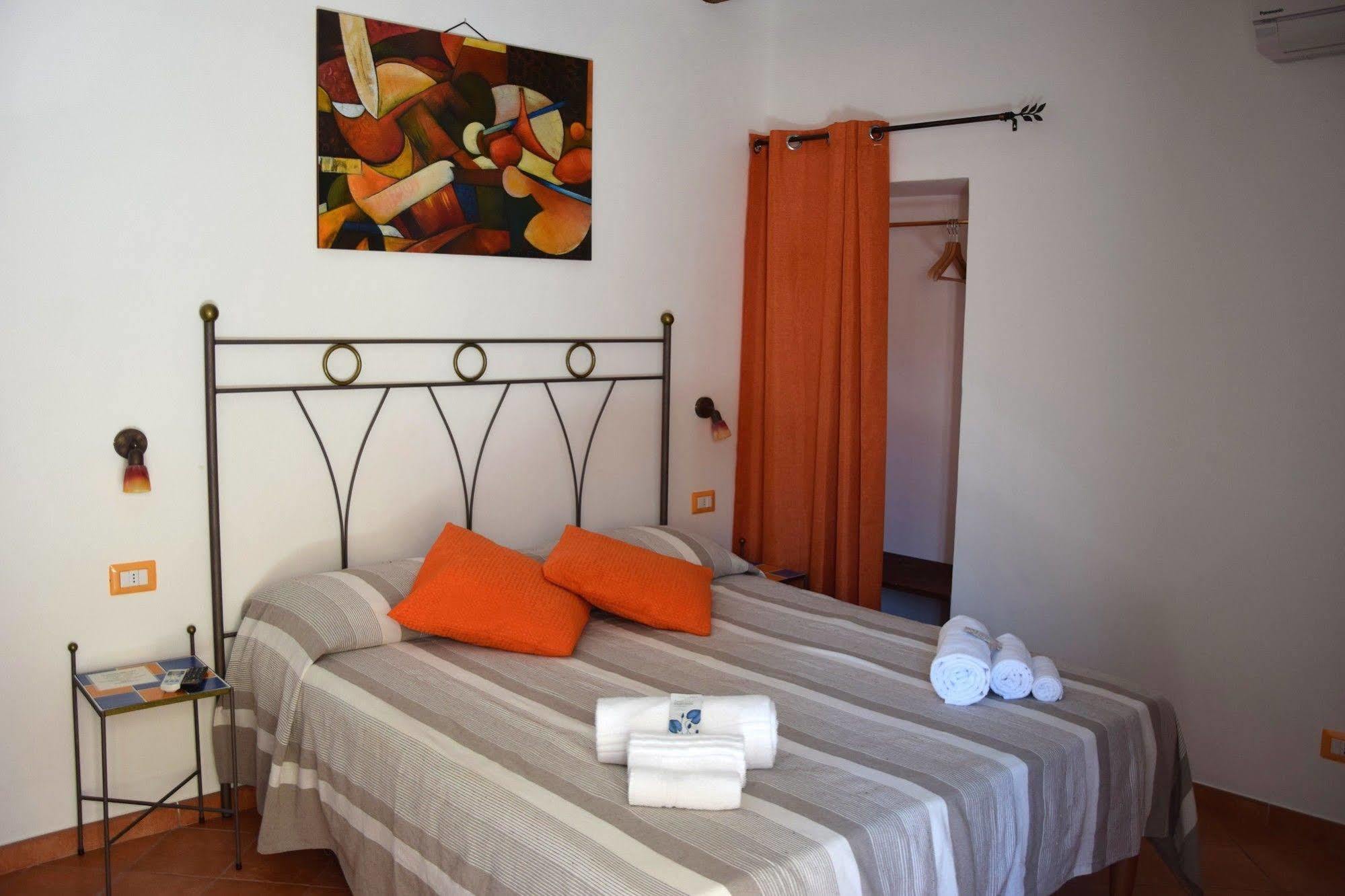 Bed and Breakfast La Casa Del Geko Cefalù Zewnętrze zdjęcie