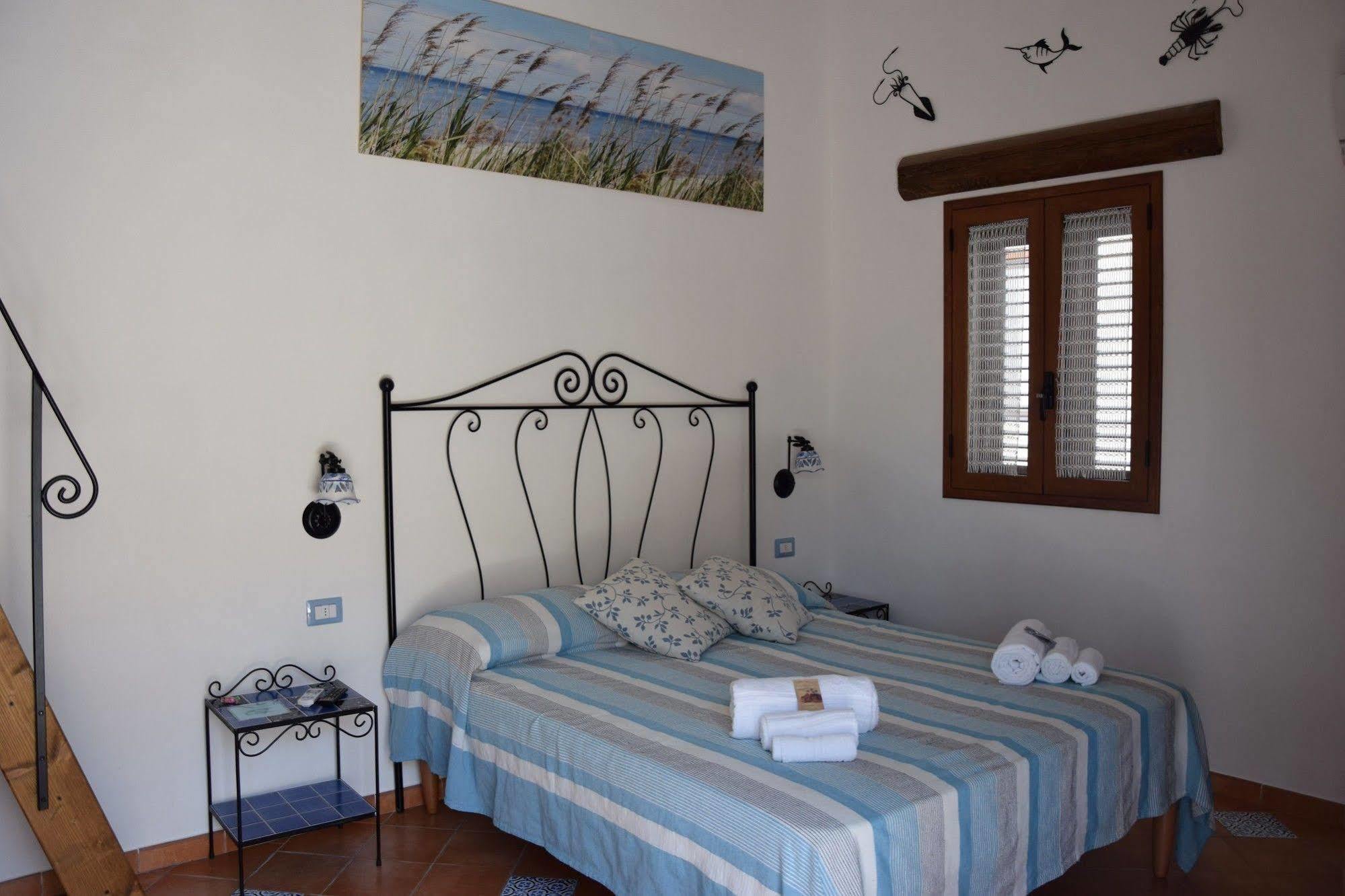 Bed and Breakfast La Casa Del Geko Cefalù Zewnętrze zdjęcie